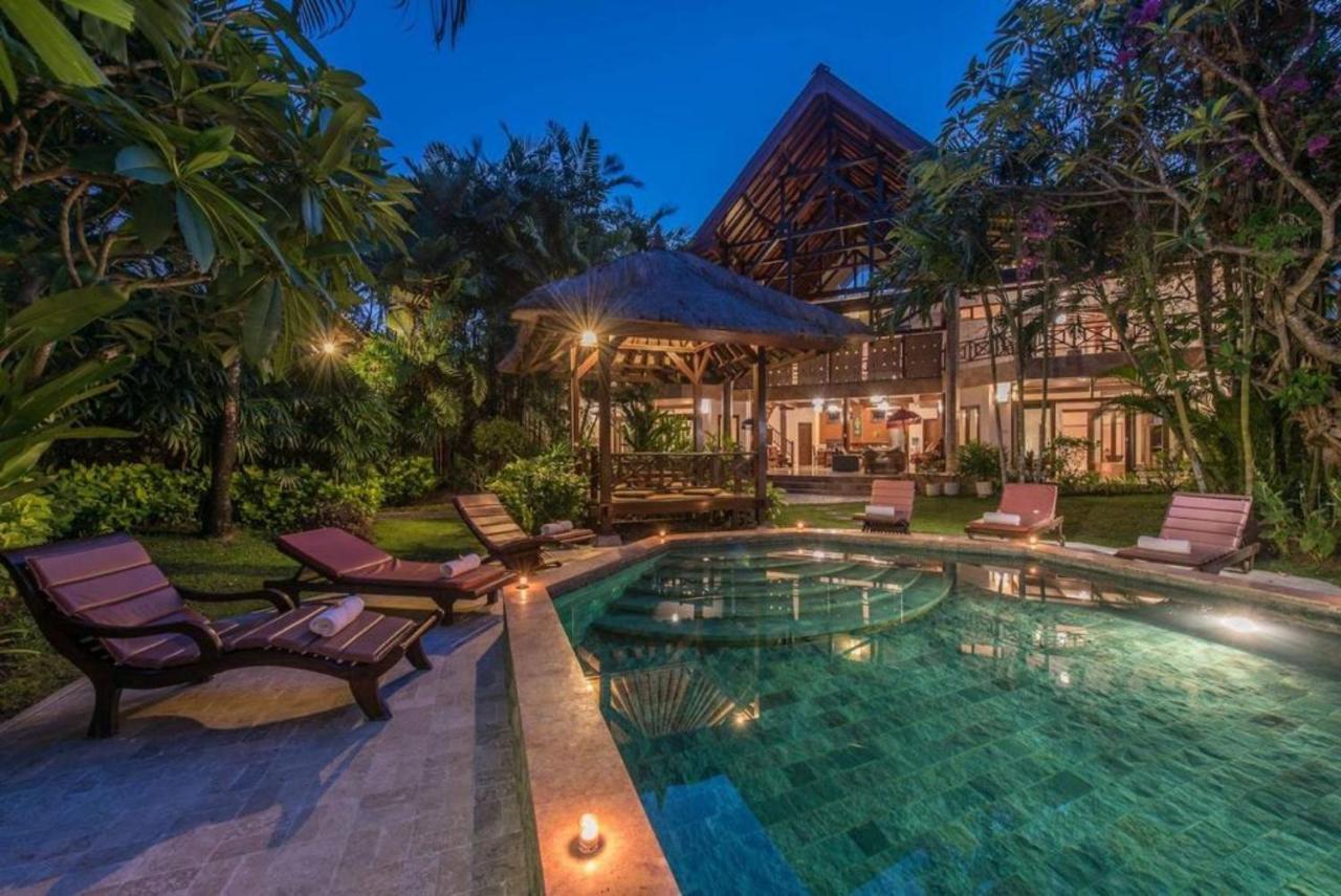 New Daria Villas Seminyak Exterior photo